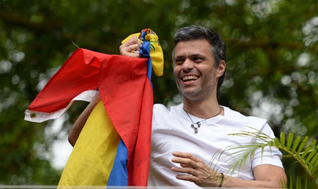 El destino de Leopoldo López es llegar a España. Archivo