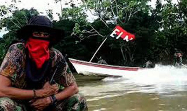 Los menores fueron sacados de en medio del combate por parte de uno de los guerrilleros y que supuestamente aparecieron en una casa de la región. Colprensa