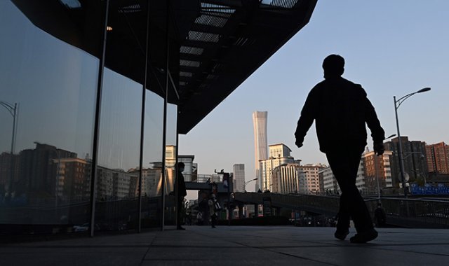 El virus sigue imparable más de diez meses después de haber sido detectado en China. AFP