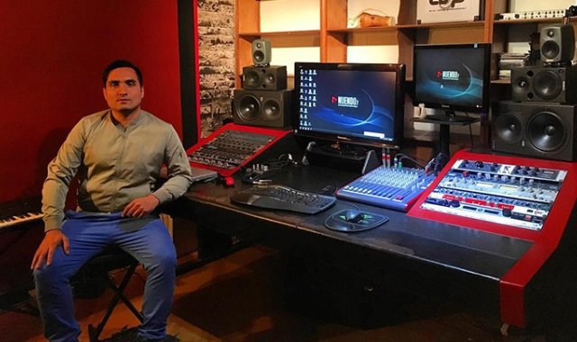 Deiby Jaimes nació en Cúcuta el 4 de marzo del 1982 y con su esposa tiene un grupo musical. Cortesía