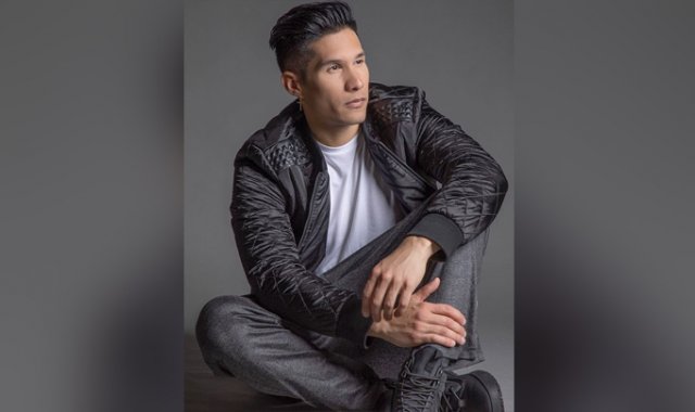 Chyno Miranda se somete a terapia para volver a caminar. Tomada de Instagram