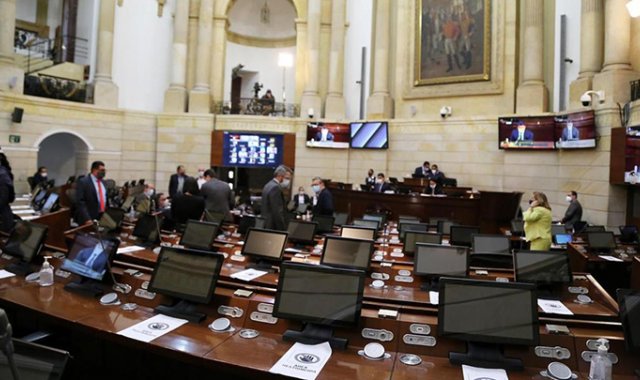 Senado hará debate de control político este martes. Colprensa