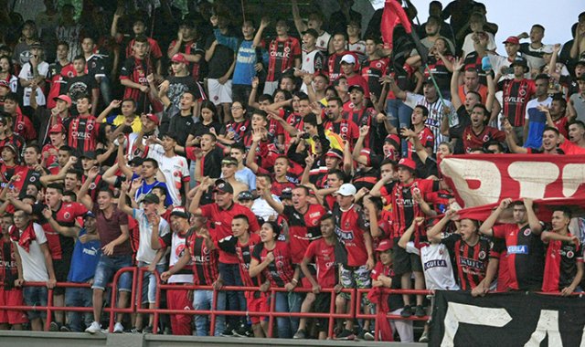 El temor por la desaparición del Cúcuta Deportivo es latente en una de las ciudades más futboleras de Colombia. Archivo / La Opinión