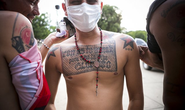 Aunque extremos para muchos, los tatuajes de los barristas son obras de arte que muestran orgullosos. @juanpcohen