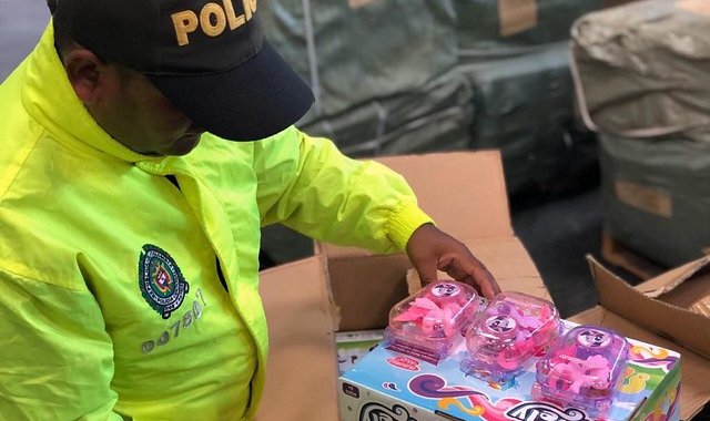 Incautación de juguetes de contrabando. Colprensa