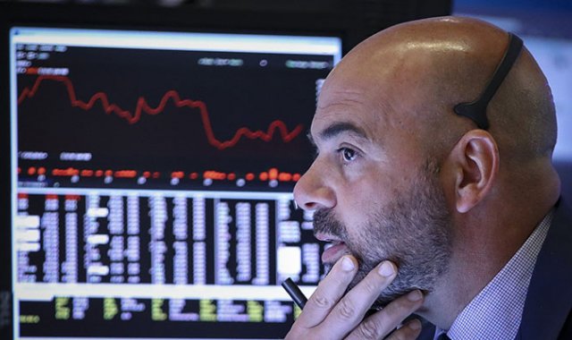 Los rebrotes del virus están teniendo efecto en los mercados internacionales. Archivo La Opinión