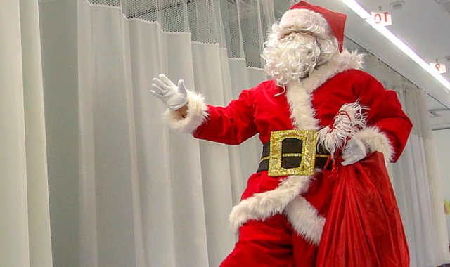 El permiso es vigente desde este jueves a las 8:00 pm locales hasta el viernes a las 07:00 de la mañana. AFP