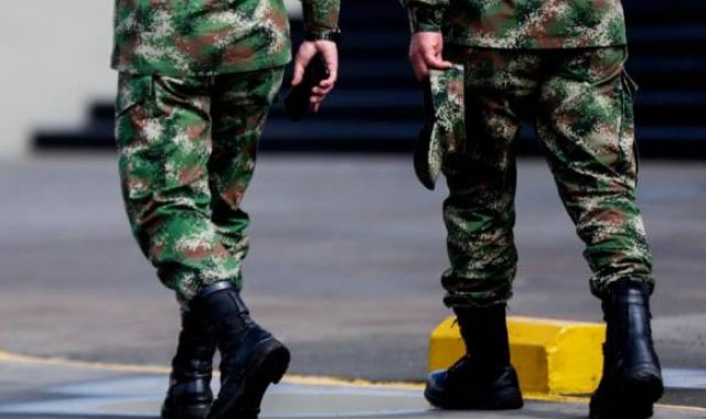 Los uniformados registrados en el video serán indagados en Bogotá. Colprensa