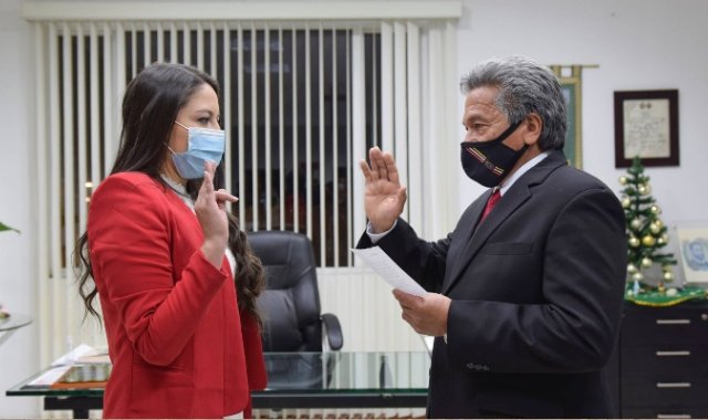 Se posesionaron las secretarias de Gobierno, Leidy Parra y Hacienda, Yamile Rodríguez.  Cortesía.