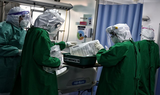En la carta que  enviaron al presidente Iván Dque, expresan que debido al agotamiento que tiene el personal médico por las extenuantes jornadas de atención Colprensa