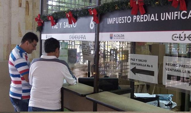 La alcaldía informó que a partir de hoy se empieza a expedir el paz y salvo del impuesto predial. Archivo/La Opinión